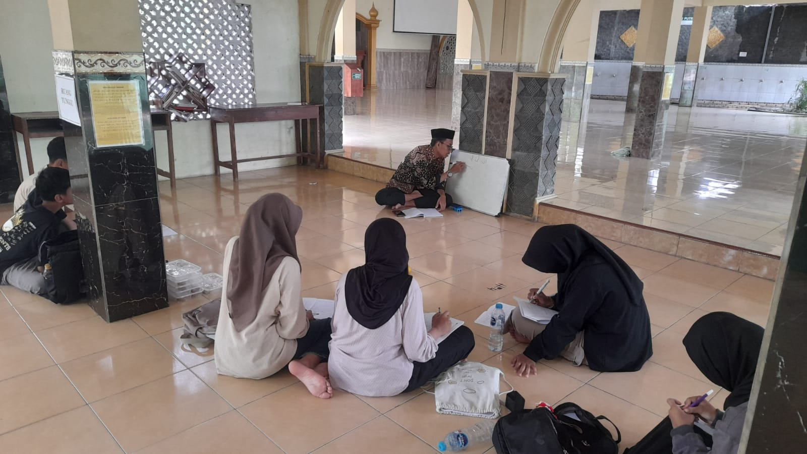Siap Pertahankan Prestasi OBA, Murid MTsN 9 Bantul Rutin Ikuti Bimbingan